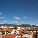 아파트 Casa Luna Tra Mare E Pineta 비아레지오