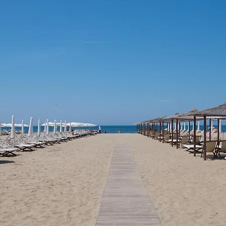 Διαμέρισμα Casa Luna Tra Mare E Pineta Βιαρέτζιο